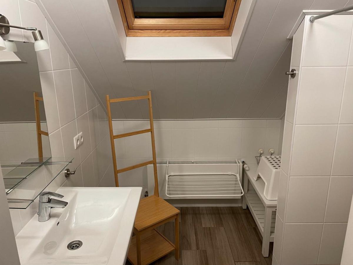 Vila Tofino, Een Comfortabel Vakantiehuis Naast Een Bos En Zwemmeer Gasselte Exteriér fotografie