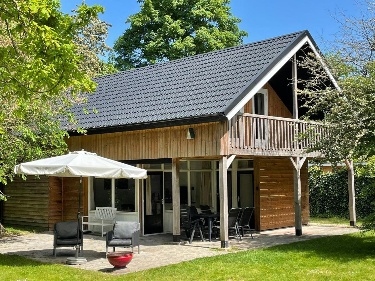 Vila Tofino, Een Comfortabel Vakantiehuis Naast Een Bos En Zwemmeer Gasselte Exteriér fotografie