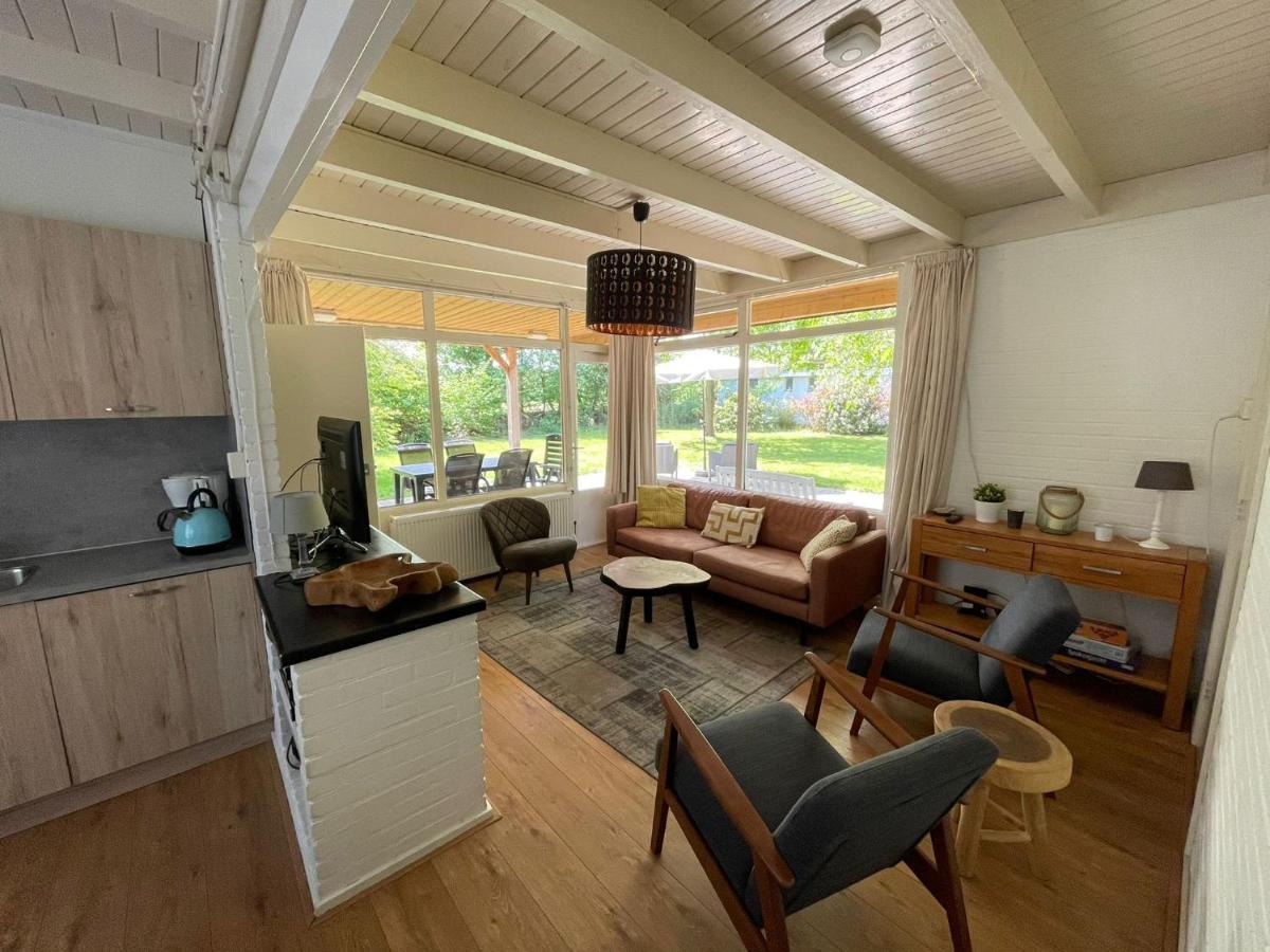 Vila Tofino, Een Comfortabel Vakantiehuis Naast Een Bos En Zwemmeer Gasselte Exteriér fotografie