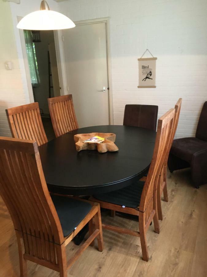 Vila Tofino, Een Comfortabel Vakantiehuis Naast Een Bos En Zwemmeer Gasselte Exteriér fotografie